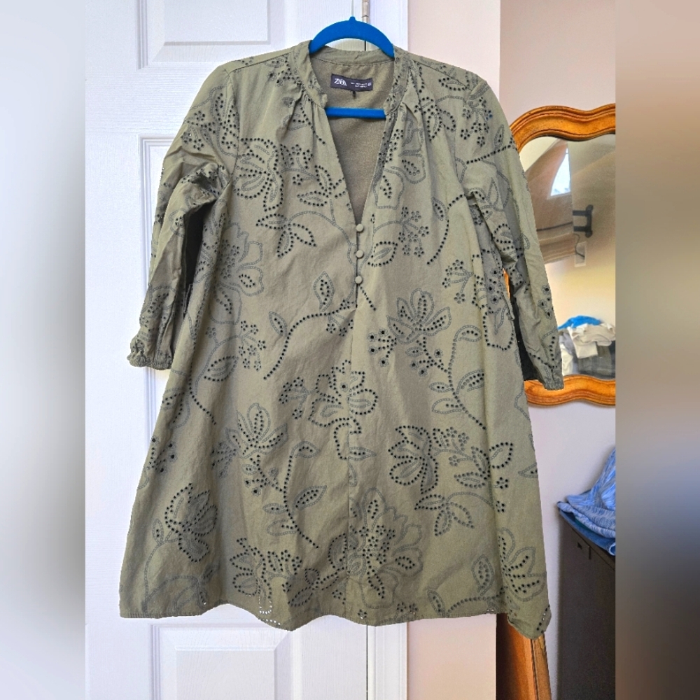 Zara dress size M